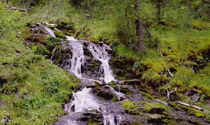 Емурлинский водопад