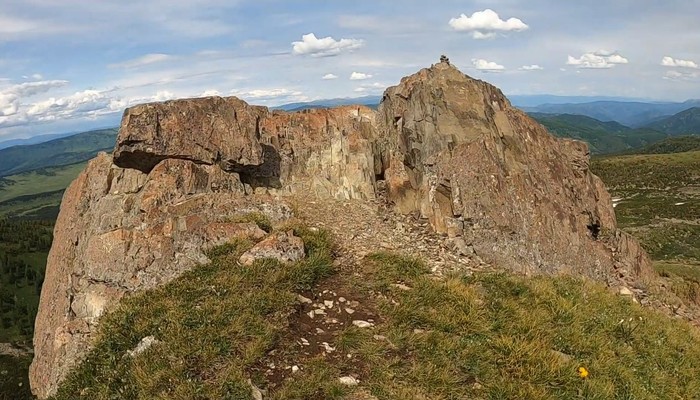 Красная гора