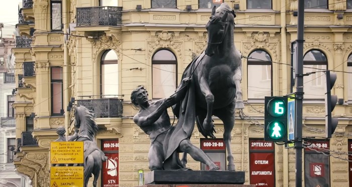 Аничков мост в Санкт-Петербурге