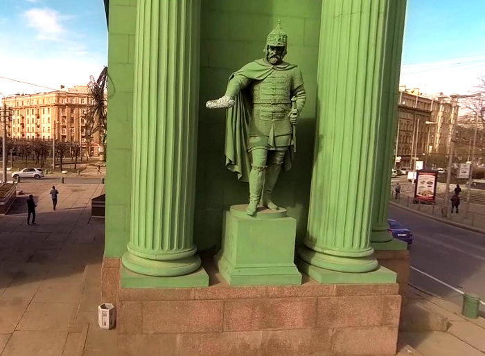 Триумфальная арка в Санкт-Петербурге