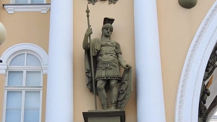 Арка главного штаба в Санкт-Петербурге